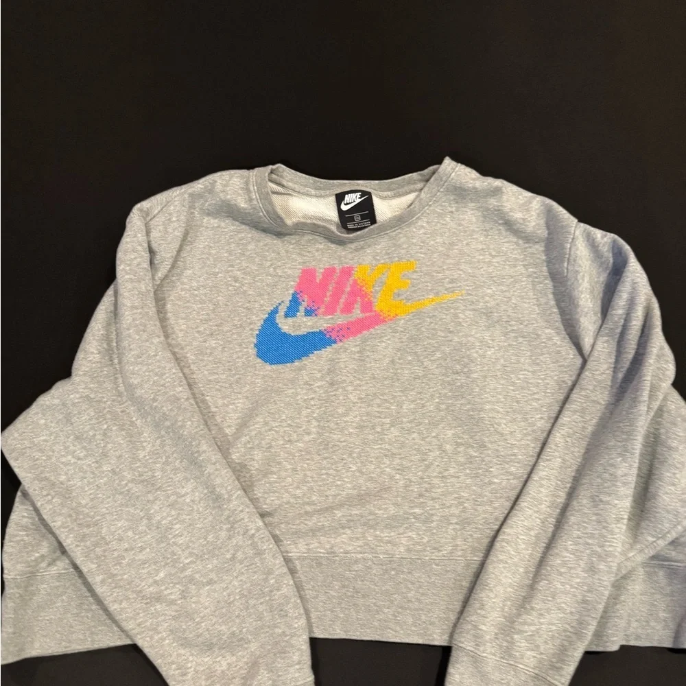 Nike Cropped Sweatshirt Gray Multicolor Logo 2X Athleisure Sporty